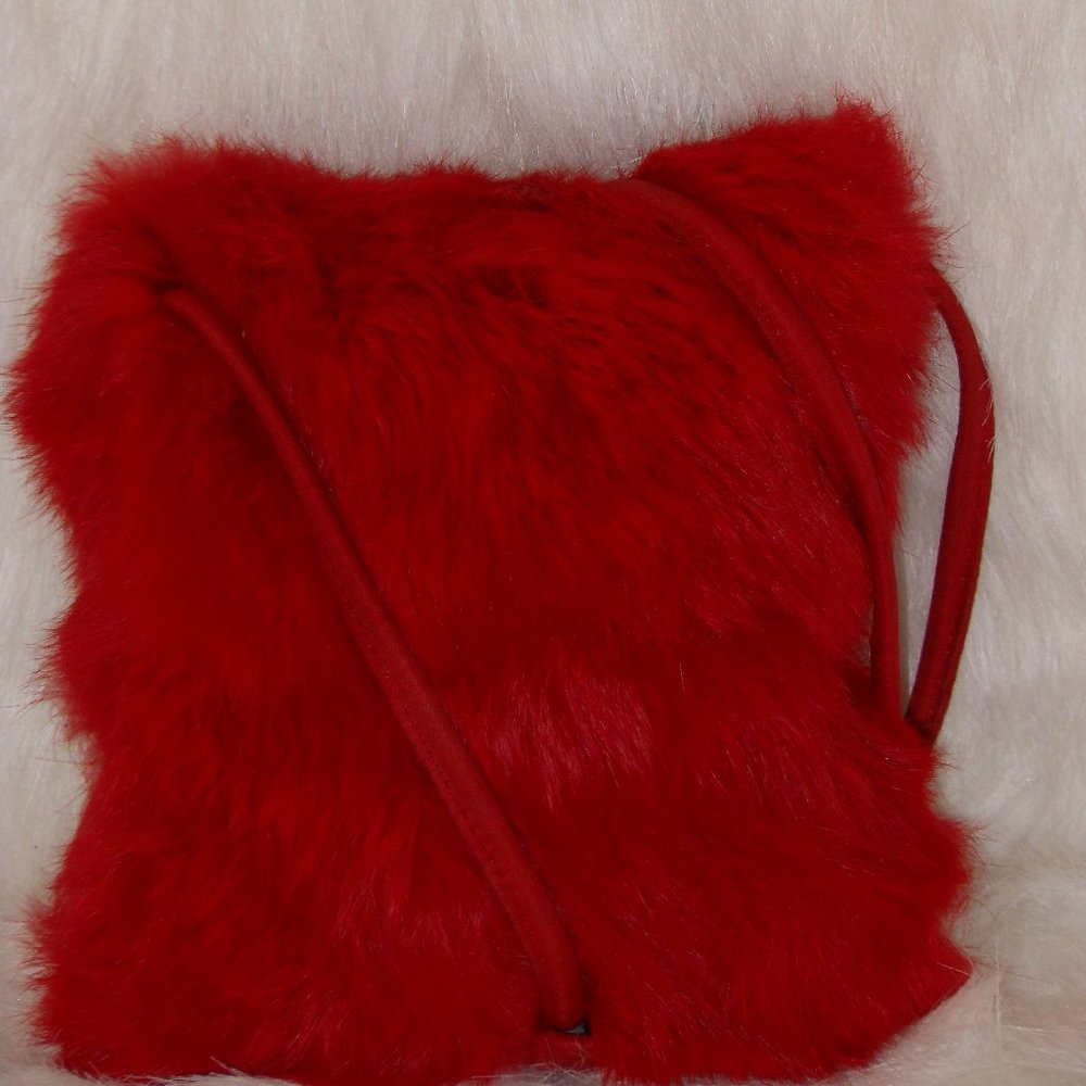 NUCOLLECTIONS RED GENUINE RABBIT SHOULDER BAG